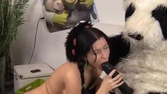Sexy dancing turned to orgy with panda